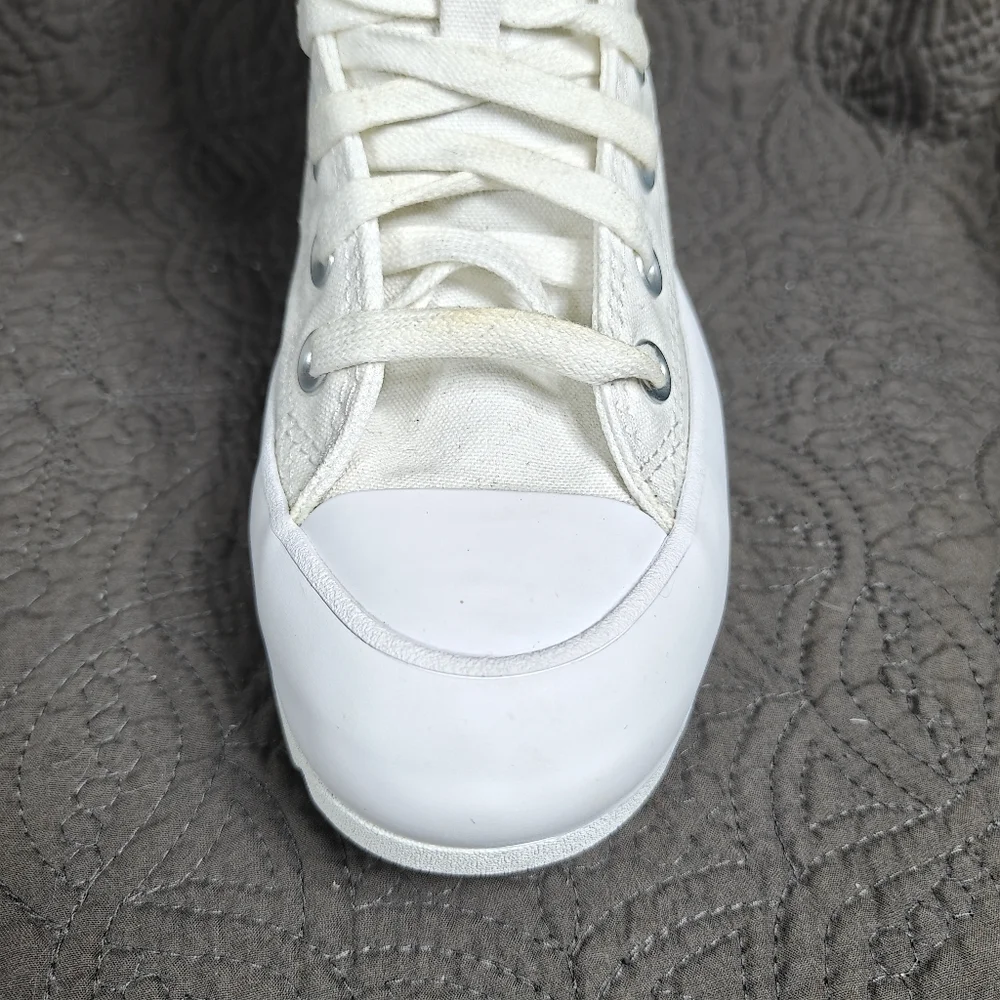 Converse Chuck Taylor All Star High Lugged White Platform Women's Size 5